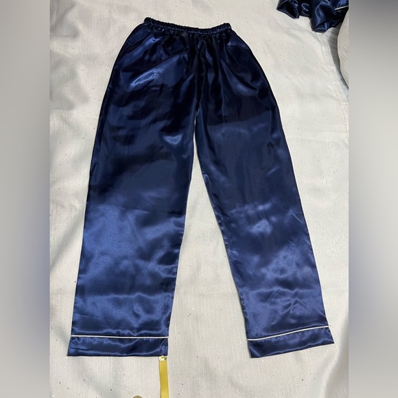 Fiscal forever Pajama - Picture 6 of 13